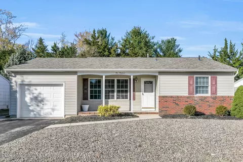100 Westbrook Dr, Toms River, NJ 08757