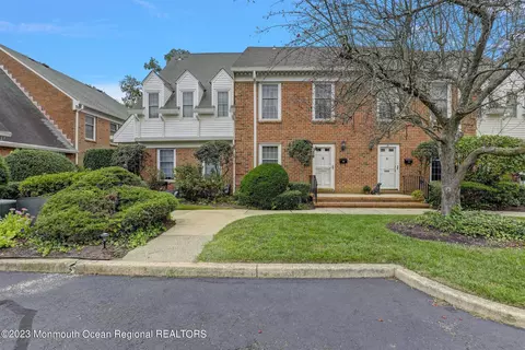 38 Wyckham Rd, Spring Lake Heights, NJ 07762