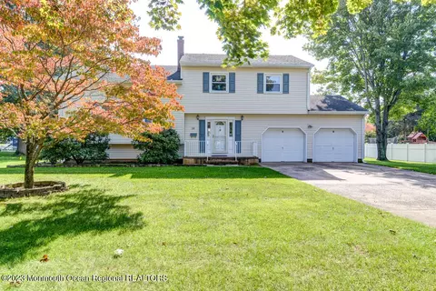38 Ryan Blvd, Freehold, NJ 07728