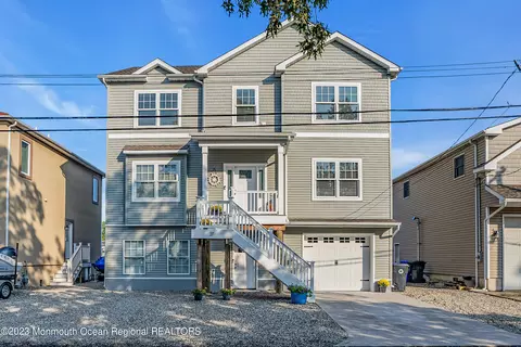 27 Perry Dr, Brick, NJ 08723