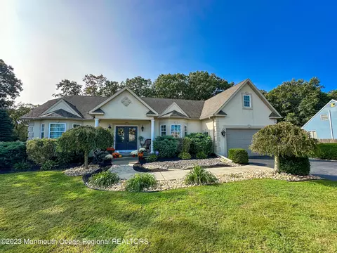 805 Radix Rd, Williamstown, NJ 08094