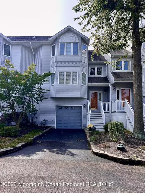 384 Begonia Ct #3804, Toms River, NJ 08753