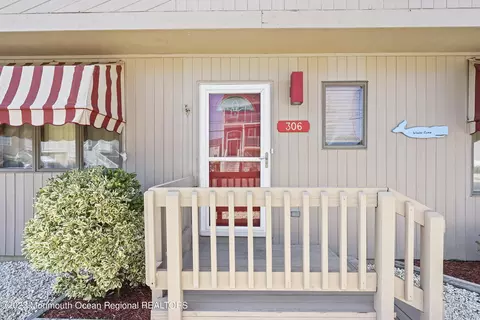 306 Ormond Dr, Lavallette, NJ 08735 photo 4