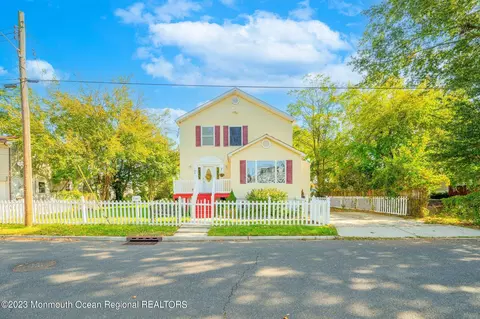 20 Gillette St, Keansburg, NJ 07734
