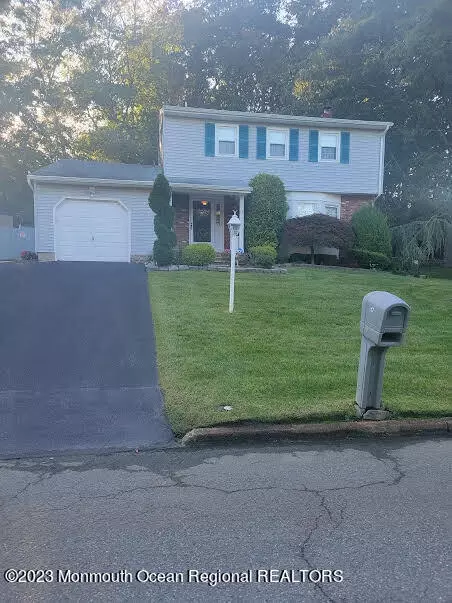 17 Shorebrook Cir, Neptune City, NJ 07753