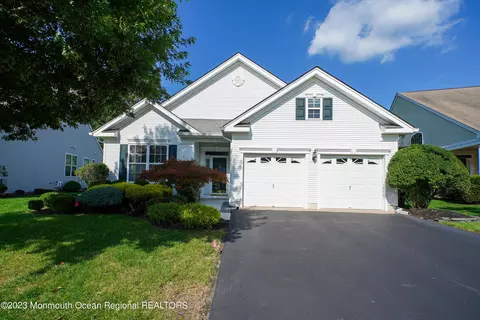 6 Devonshire Way, Jackson, NJ 08527