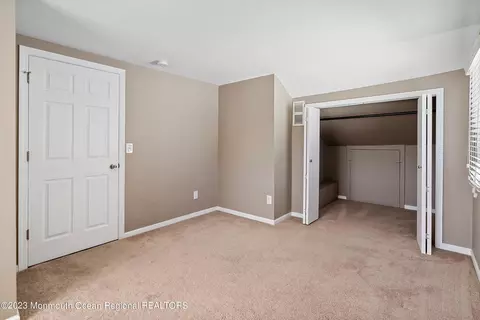 424 Cook Ave, Middlesex, NJ 08846 photo 19