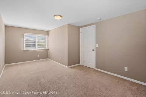 424 Cook Ave, Middlesex, NJ 08846 photo 18