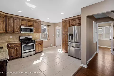 424 Cook Ave, Middlesex, NJ 08846 photo 8