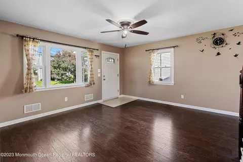 424 Cook Ave, Middlesex, NJ 08846 photo 6