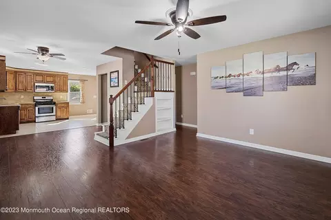 424 Cook Ave, Middlesex, NJ 08846 photo 5