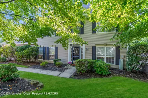 136 S Manor Ct #1360, Wall, NJ 07719