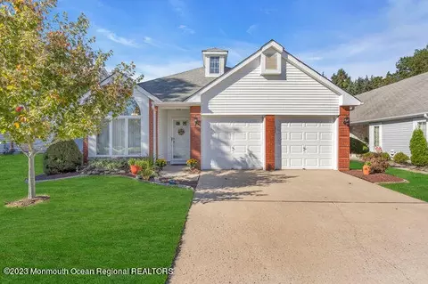 1478 Burr Oak Rd, Toms River, NJ 08755