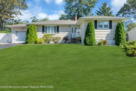 324 Madison Ave, Spotswood, NJ 08884