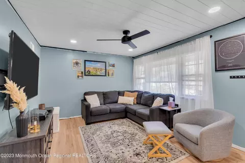 16 Harding Dr, Brick, NJ 08724 photo 9