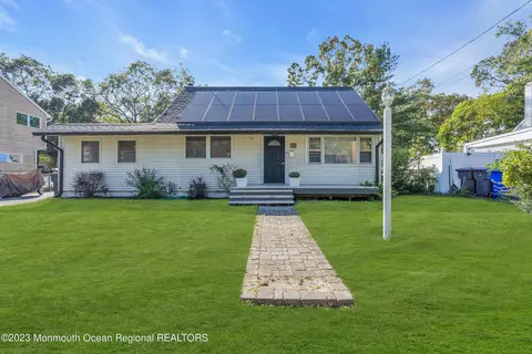 16 Harding Dr, Brick, NJ 08724 photo 3