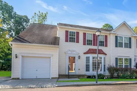 21 Foxmoor Ln, Bayville, NJ 08721