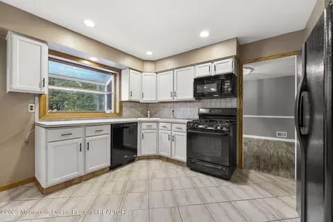 409 Frank Applegate Rd, Jackson, NJ 08527 photo 8
