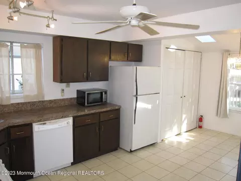 475 Pinecroft Dr, Brick, NJ 08723 photo 22