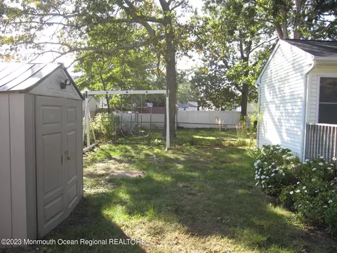 475 Pinecroft Dr, Brick, NJ 08723 photo 13