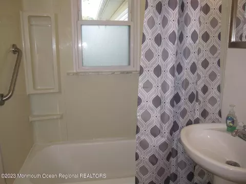 475 Pinecroft Dr, Brick, NJ 08723 photo 34