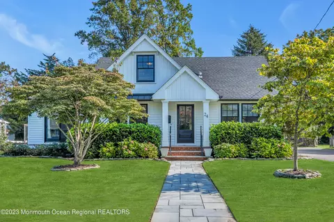 24 Iroquois Rd, Manasquan, NJ 08736