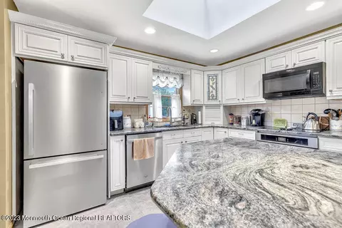 331 18th Ave, Brick, NJ 08724 photo 10