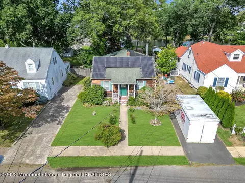18 Ridge Ave, Manasquan, NJ 08736