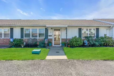6 Michigan Dr #361, Matawan, NJ 07747