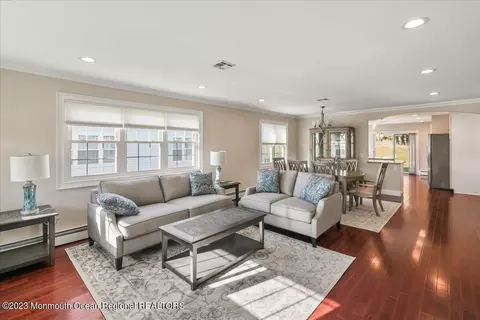 339 Costa Mesa Dr, Toms River, NJ 08757