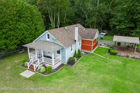 347 Ely Harmony Rd, Freehold, NJ 07728