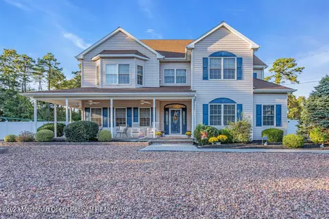 308 Lexington Ave, Bayville, NJ 08721