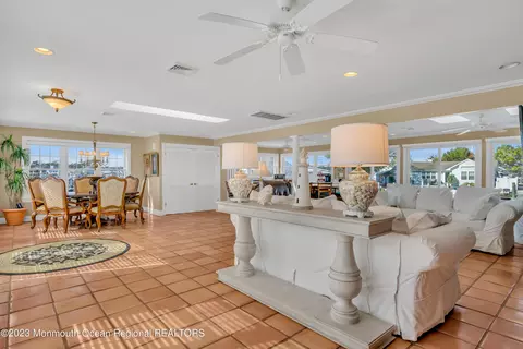 818 Windward Dr, Forked River, NJ 08731 photo 9