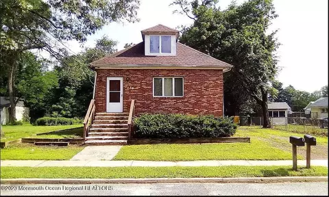 15 Birch St, Lakewood, NJ 08701