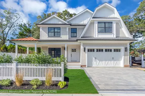 556 Church St, Spring Lake Heights, NJ 07762