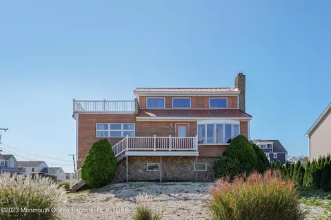 24 Seabright Ave, Bayville, NJ 08721