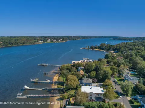 11 Cooney Ter, Fair Haven, NJ 07704