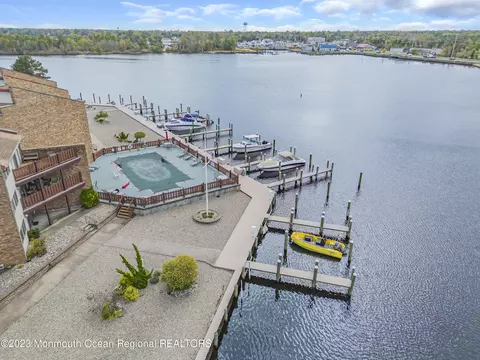 77 E Water St #24, Toms River, NJ 08753