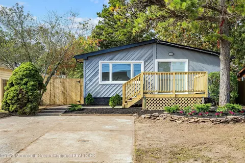 362 Shore Way, Tuckerton, NJ 08087