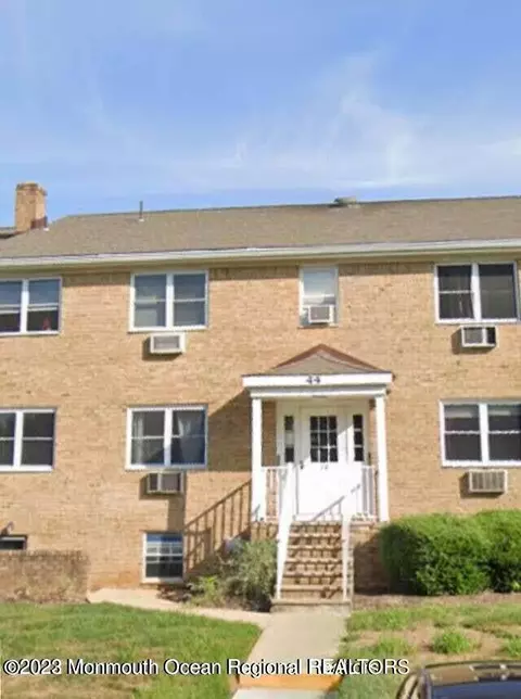 44 Manchester Ct #B, Freehold, NJ 07728
