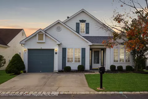 7 Portebello Rd, Jackson, NJ 08527