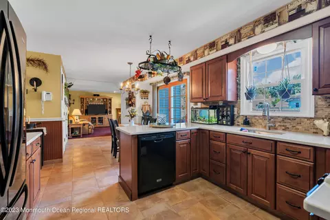 21 Cherry Tree Cir, Howell, NJ 07731 photo 13