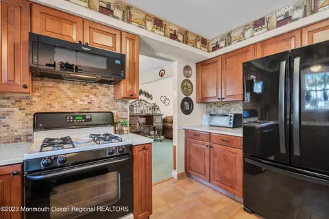 21 Cherry Tree Cir, Howell, NJ 07731 photo 15