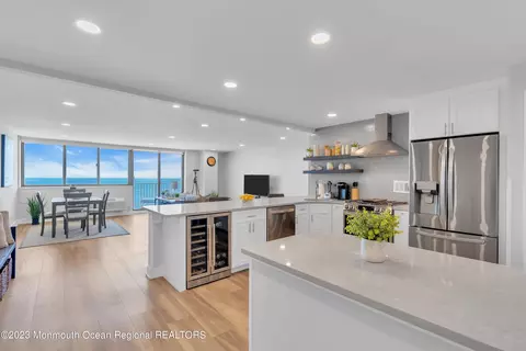 55 Ocean Ave #8C, Monmouth Beach, NJ 07750