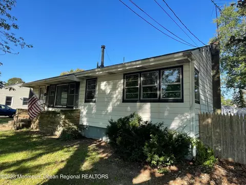 509 Stone Rd, Union Beach, NJ 07735