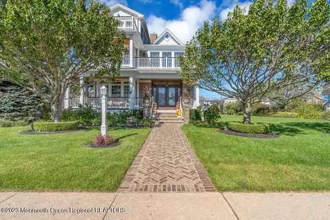 36 Lincoln Ave, Avon By The Sea, NJ 07717