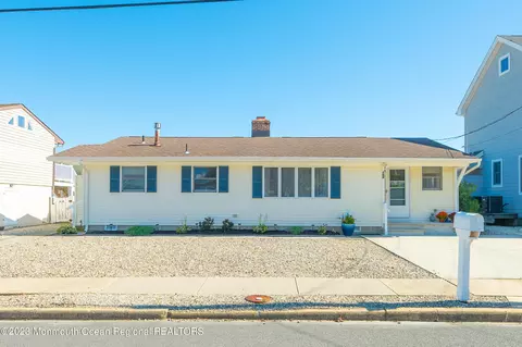 408 Hialeah Dr, Lavallette, NJ 08735
