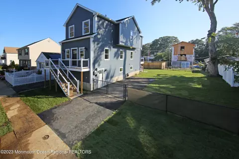 120 Ocean Ave, Middletown, NJ 07748