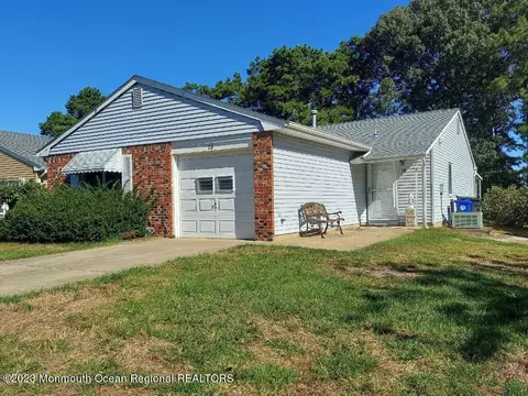 78 Seaview Ave, Brick, NJ 08723