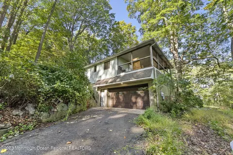 120 Nolan Rd, Morganville, NJ 07751